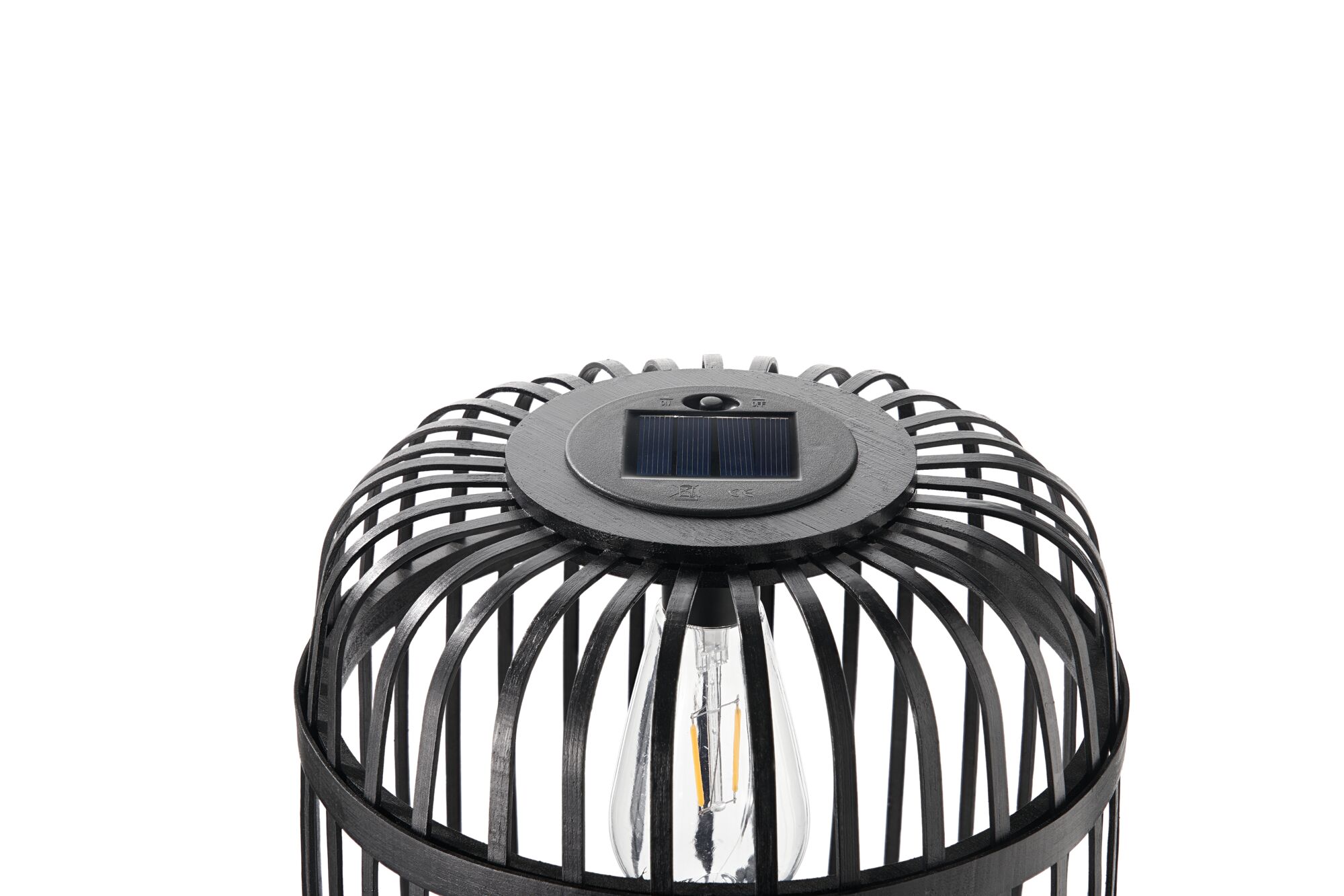 Zwarte zonne-energie lamp met metalen kooi en zichtbare LED-lamp voor buitenverlichting.