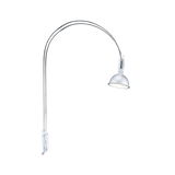 Booglamp met zilveren metalen boog en matte zilveren kap voor moderne binnenverlichting