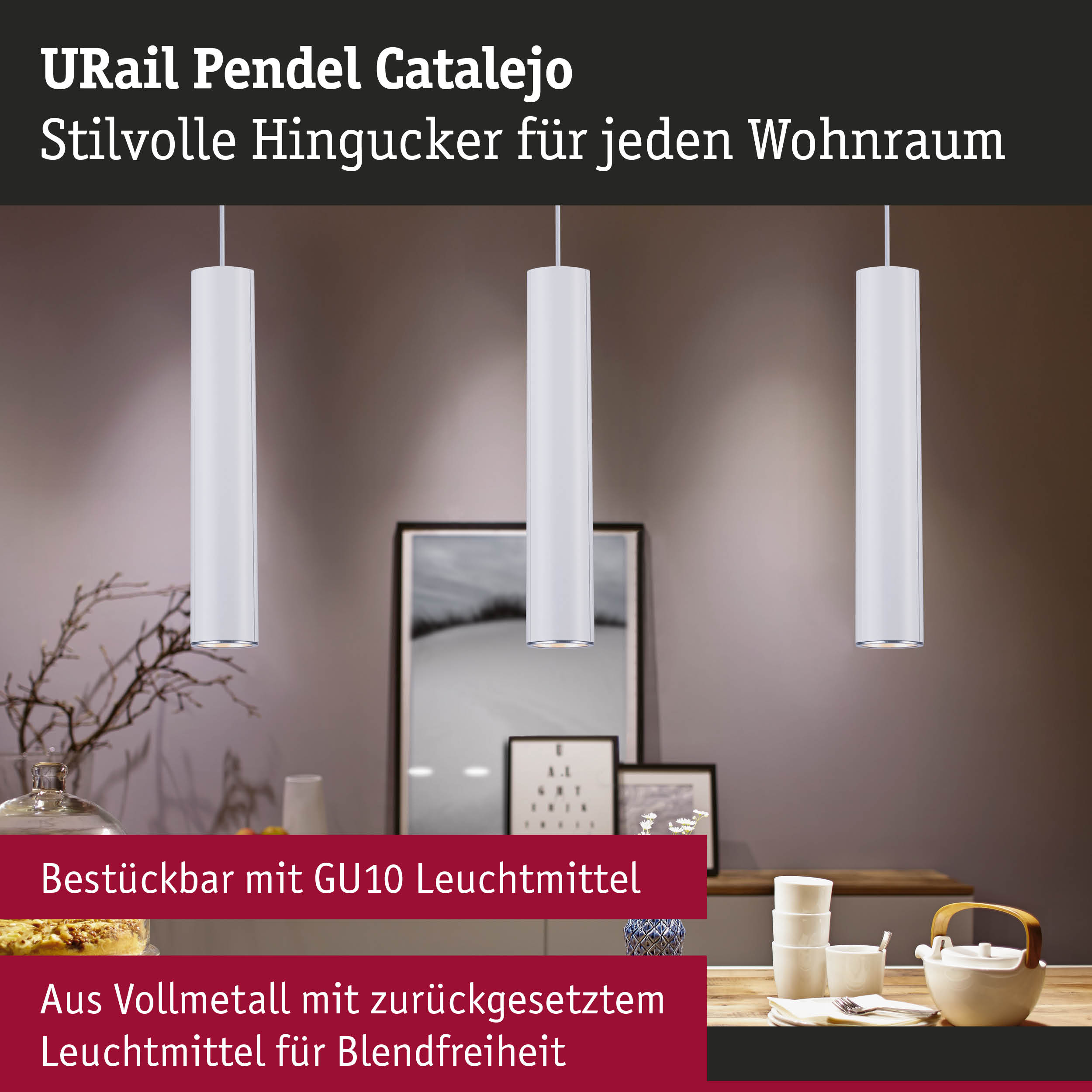 Drei weiße URail Pendel Catalejo Hängeleuchten aus Vollmetall über einem Holztisch mit Geschirr