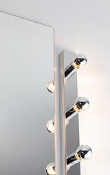 Moderner Wandspiegel mit verchromten LED-Leuchten in Kugelform für stilvolle Raumbeleuchtung