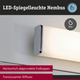 LED-Spiegelleuchte Nimbus mit harmonisch abgerundeten Endkappen und transluzentem Diffuser in Weiß für Badezimmer.