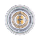 Gros plan d'une lampe LED avec verre transparent et puces LED jaunes pour éclairage économique