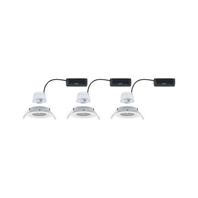Tre hvide LED-indbygningsspots med sorte kabler og monteringsclips til loftmontering, moderne belysning