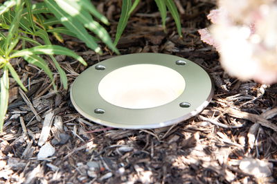 Rundes Edelstahl-Einbau-Gartenlicht im Boden mit warmweißem LED-Licht für Außenbereiche