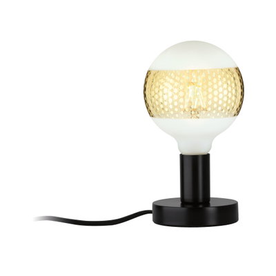 Moderne tafellamp met zwarte metalen voet en wit-gouden glazen bol kap voor sfeervolle verlichting