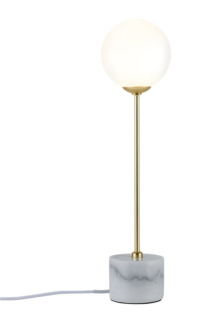 Moderne Tischlampe mit weißem Glaskugel-Schirm, goldfarbenem Stab und grauem Marmorfuß für Wohnräume