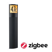 Zwarte buitenlamp met huisnummer 47c en warm wit licht, compatibel met Zigbee smart home systeem.
