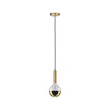 Moderne Pendelleuchte mit goldfarbenem Metall und halbverspiegelter Glühbirne für stilvolle Raumbeleuchtung
