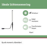 Zwarte LED-buitenlamp met grondpin, eenvoudig te installeren zonder kabelmontage of transformator.