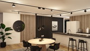 Moderne Küche mit schwarzer Schiene und runden LED-Spotleuchten, Holz-Esstisch und schwarzen Stühlen