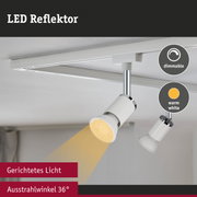 Weißer LED Reflektor mit dimmbarer warmweißer Beleuchtung und 36° Ausstrahlwinkel für gezieltes Licht