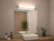 Moderne Badezimmerbeleuchtung mit weißem LED-Wandlicht und Holzarbeitsplatte mit Waschbecken