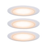 Drei weiße LED-Deckenleuchten mit warmweißem Licht für moderne Wohnraumbeleuchtung