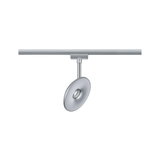 Moderner silberner LED-Spot aus Metall an Schienensystem für flexible Raumbeleuchtung
