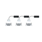 Trois spots encastrés LED blancs avec câbles noirs et clips de fixation pour montage au plafond