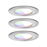 Drei runde Einbaustrahler aus gebürstetem Aluminium mit dimmbarer LED und Farbwechselfunktion