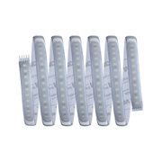 Flexibles LED-Lichtband mit weißen LEDs und selbstklebender Rückseite für vielseitige Beleuchtung.