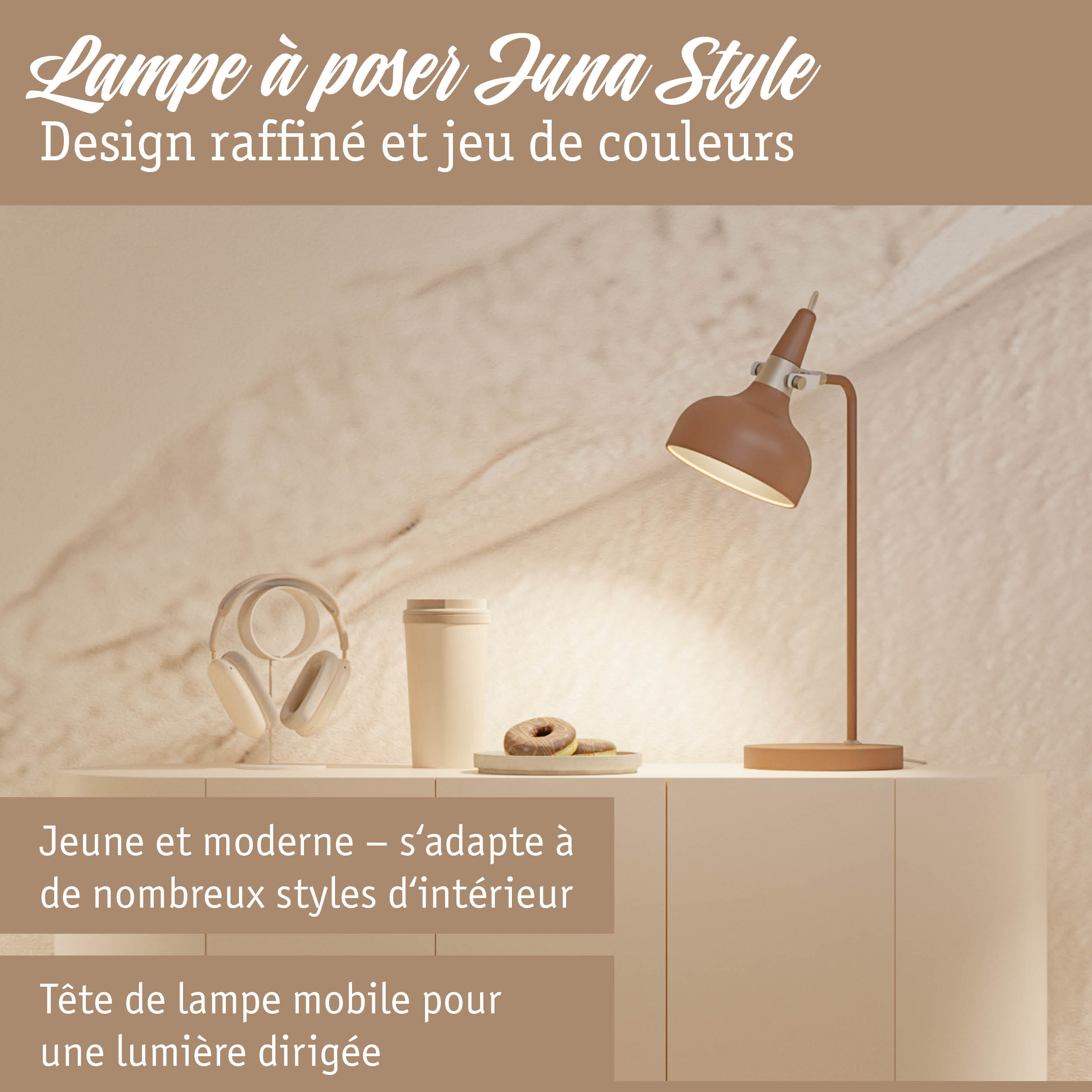 Lampe sur pied moderne en métal marron avec tête réglable pour un éclairage dirigé dans le salon