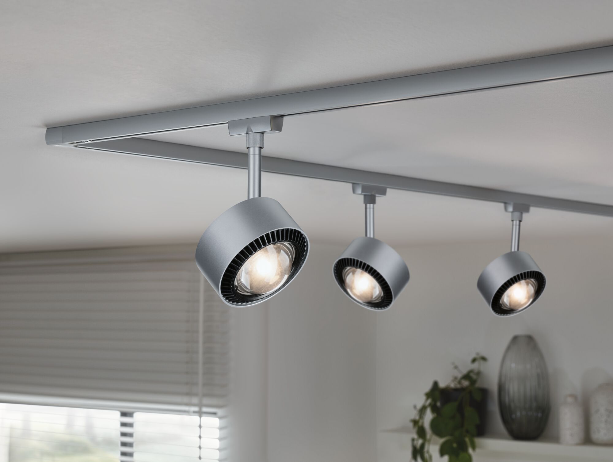URail Schienenspot Aldan Einzelspot 500lm 8W White Switch 230V Chrom matt