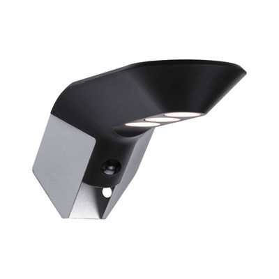 Moderne LED-buitenwandlamp van zwart en grijs aluminium met bewegingssensor en drie lichtbronnen