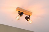 Plafondlamp met twee zwarte metalen fittingen en houten basis, warm wit licht voor woonruimtes