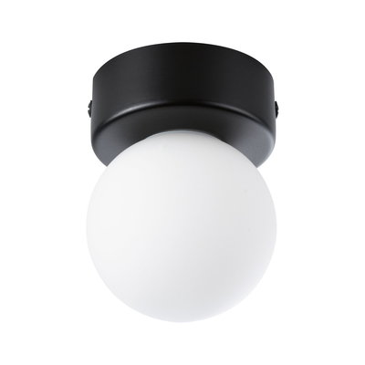 Rund loftlampe med sort metalfod og hvid glasdiffuser til moderne belysning