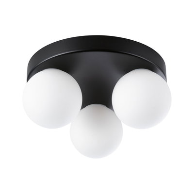 Plafondlamp met drie witte glazen bollen en zwarte metalen voet voor moderne verlichting