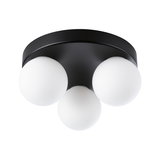 Loftlampe med tre hvide glasglobuser og sort metalfod til moderne belysning