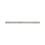 Flexible LED-Lichtleiste mit warmweißen LEDs auf silberner Platine für moderne Beleuchtungslösungen