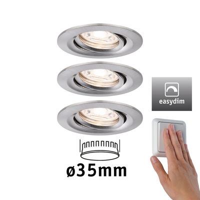 Drie ronde inbouwspots van geborsteld aluminium met 35 mm diameter en dimmer schakelaar.