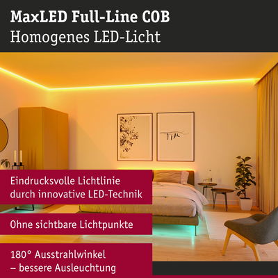 Modernes Schlafzimmer mit MaxLED Full-Line COB LED-Lichtlinie in warmem Gelb für indirekte Beleuchtung