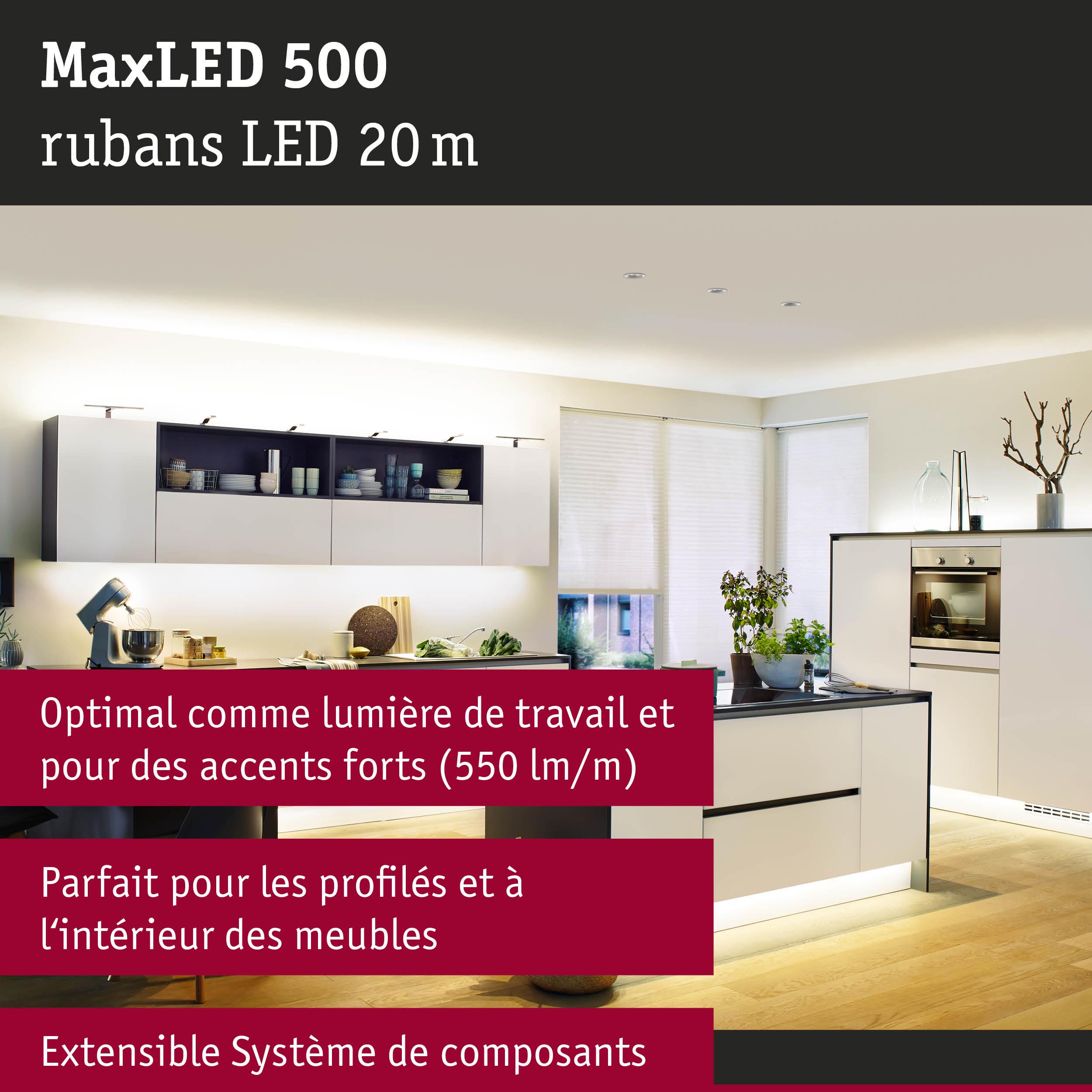 Cuisine moderne éclairée par ruban LED MaxLED 500 20 m blanc chaud pour lumière de travail et accents