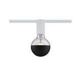 Moderne LED-Glühbirne mit halb schwarzem Glas und weißem Lampenhalter an weißer Schiene