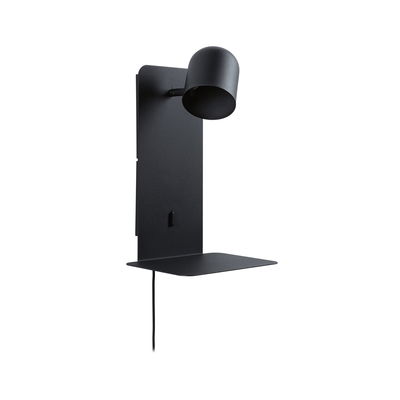 Applique murale noire en métal avec abat-jour réglable et étagère intégrée pour un éclairage moderne