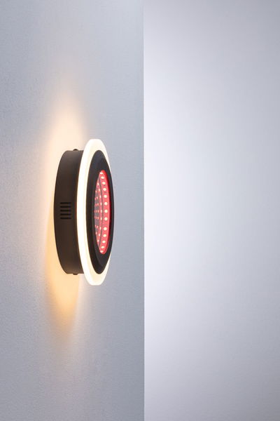 Applique murale LED noire moderne avec anneau blanc chaud et centre LED rouge pour éclairage intérieur