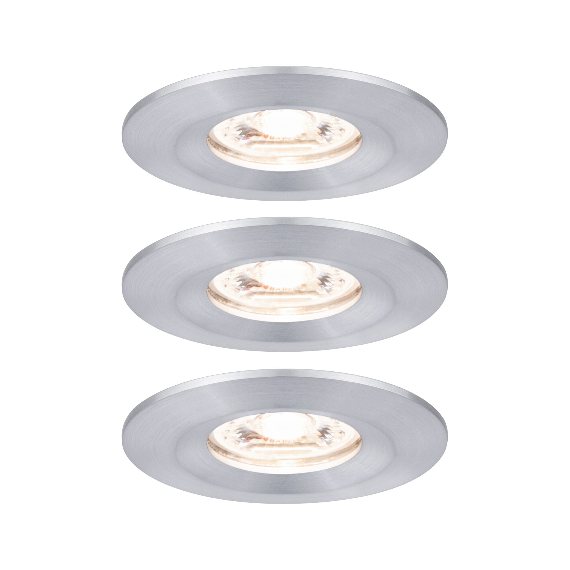 Trois spots encastrés ronds en aluminium brossé argenté avec lumière blanc chaud pour intérieur