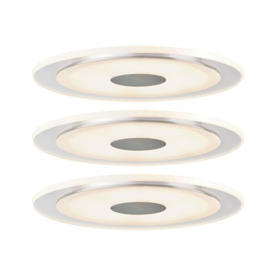 Drei runde LED-Deckenleuchten in Weiß mit Aluminiumring für modernes Wohnraumlicht