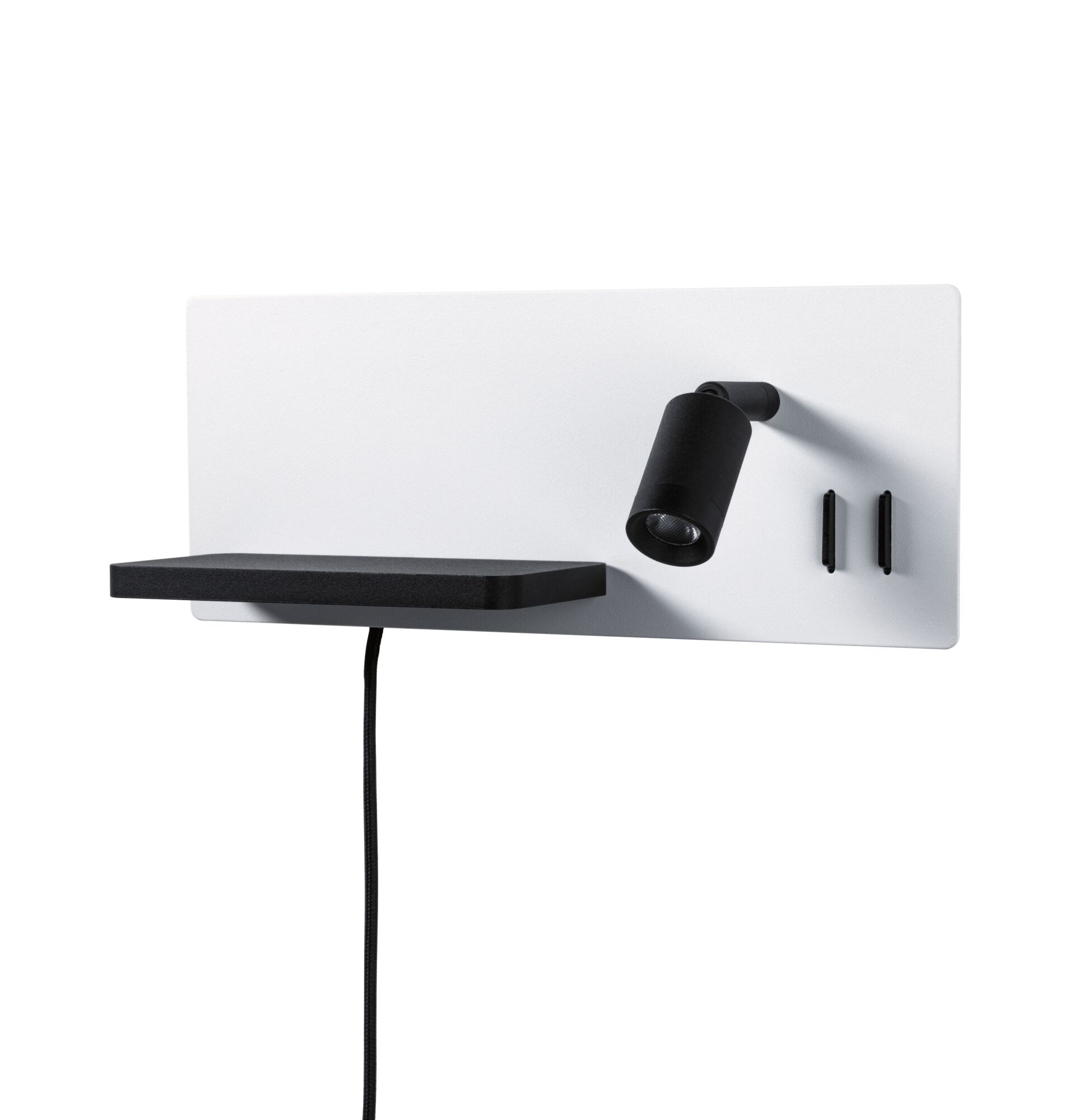 Moderner Wandspot mit schwarzem Metallstrahler und Ablage in Schwarz auf weißem Metallpaneel, LED-Lampe