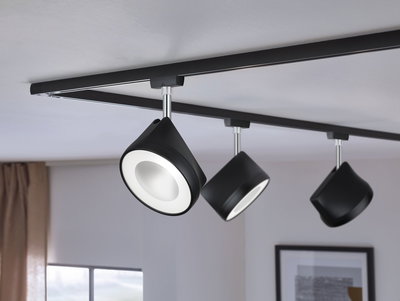 Schwarzes LED-Schienensystem mit drei verstellbaren Spots aus Metall für moderne Raumbeleuchtung