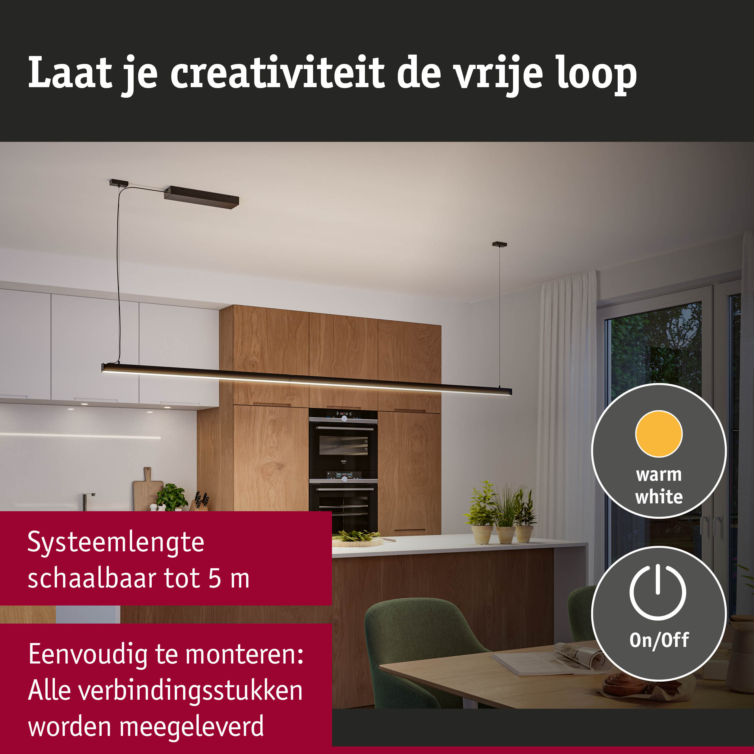 Moderne zwarte LED-hanglamp in keuken met houten kasten en warm wit licht
