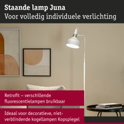 Witte staande lamp Juna met verstelbare kap voor individuele verlichting in woonruimtes