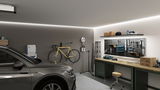 Moderne Garage mit grauem Auto, gelbem Fahrrad an Wand und Werkbank mit Werkzeug und LED-Lichtband