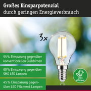 Energiesparlampe mit transparentem Glas und silberner Fassung zeigt hohe Effizienz und Einsparpotenzial