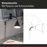 Schwarze Klemmleuchte mit flexiblem Arm und Schnurschalter an Regal befestigt für Arbeitslicht