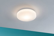 Plafonnier rond en plastique blanc avec lumière blanche chaude pour pièces à vivre