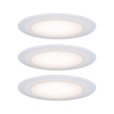 Tre hvide LED-indbygningslamper med matteret glas til energieeffektiv loftbelysning