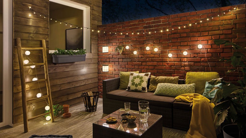 Endon Extérieur Mur Lumière Moulé comprend des ampoules à faible consommation d'énergie Diffuseur porche pour terrasse 
