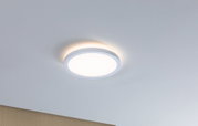 Plafonnier LED rond blanc en plastique avec lumière blanc chaud pour intérieurs modernes