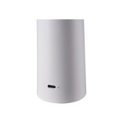 Witte kunststof behuizing met USB-C aansluiting voor moderne elektronische apparaten