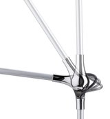 Bras de lampe réglable en métal argenté avec articulation brillante pour éclairage flexible
